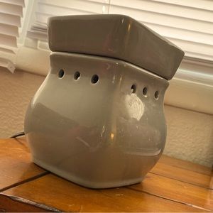 Scentsy Classic Curv-Gloss Gray Warmer